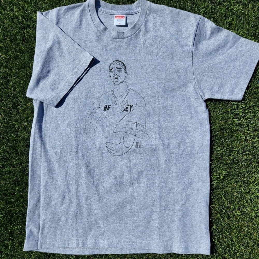 Supreme tee